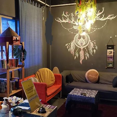 Nowhere Hostel Куала-Лумпур Экстерьер фото